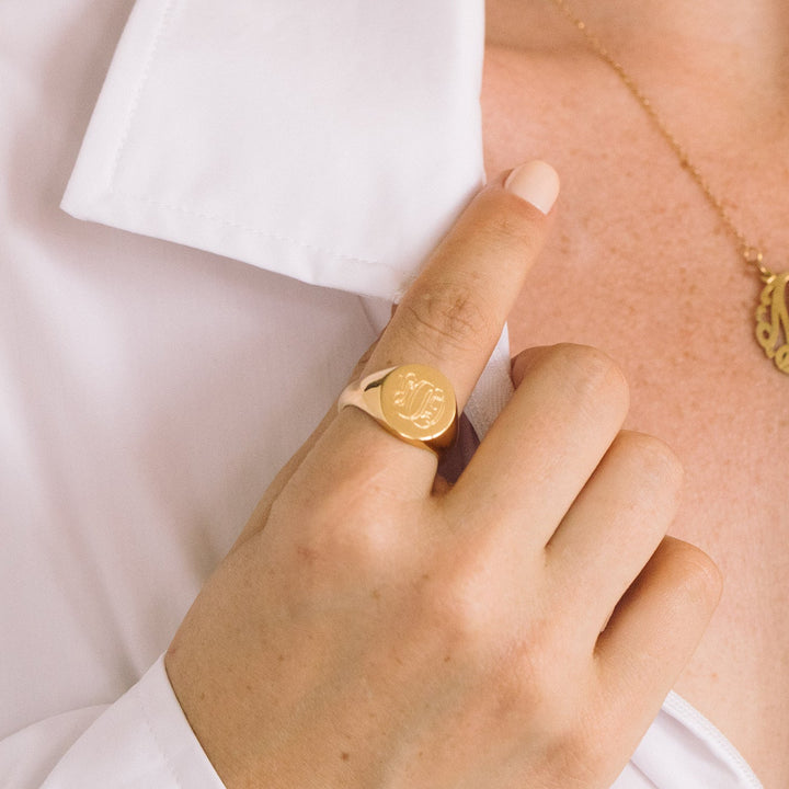 Claire Signet Ring