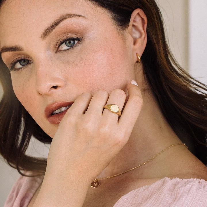 Claire Petite Signet Ring