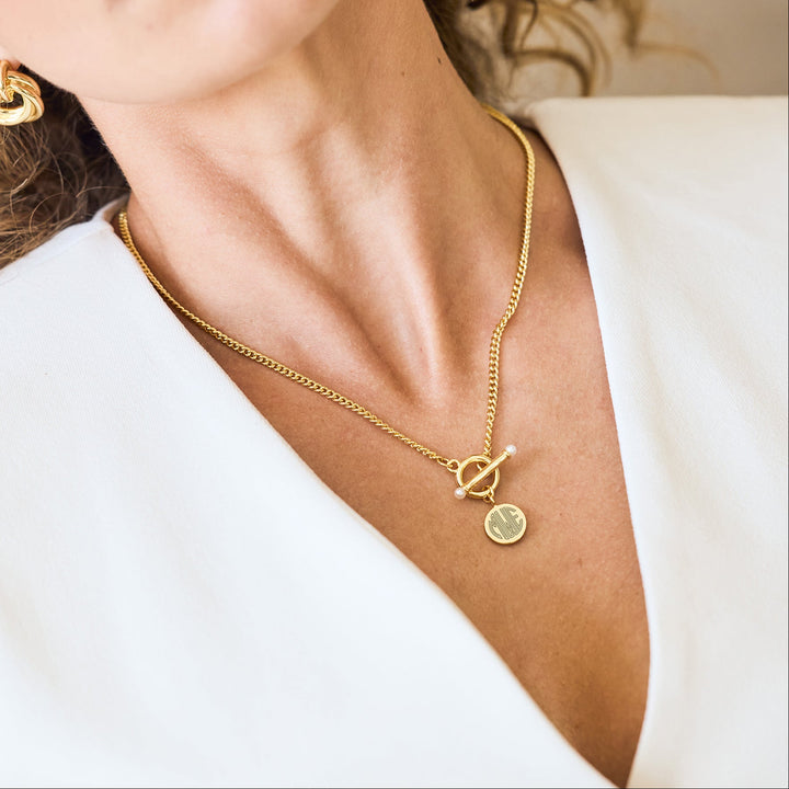 Stella Pearl Toggle Necklace